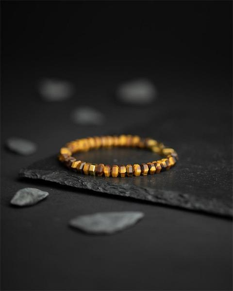 Exklusives Armband mit handgeschliffenem Tigerauge-Stein und 18-karätiger Vergoldung - Octo Tiger